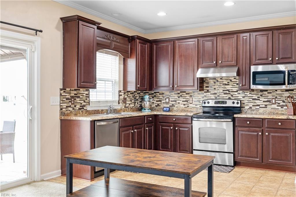 10842 White Dogwood DR