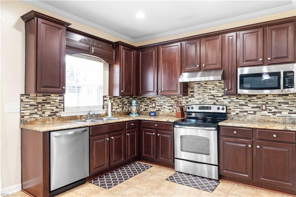 10842 White Dogwood DR