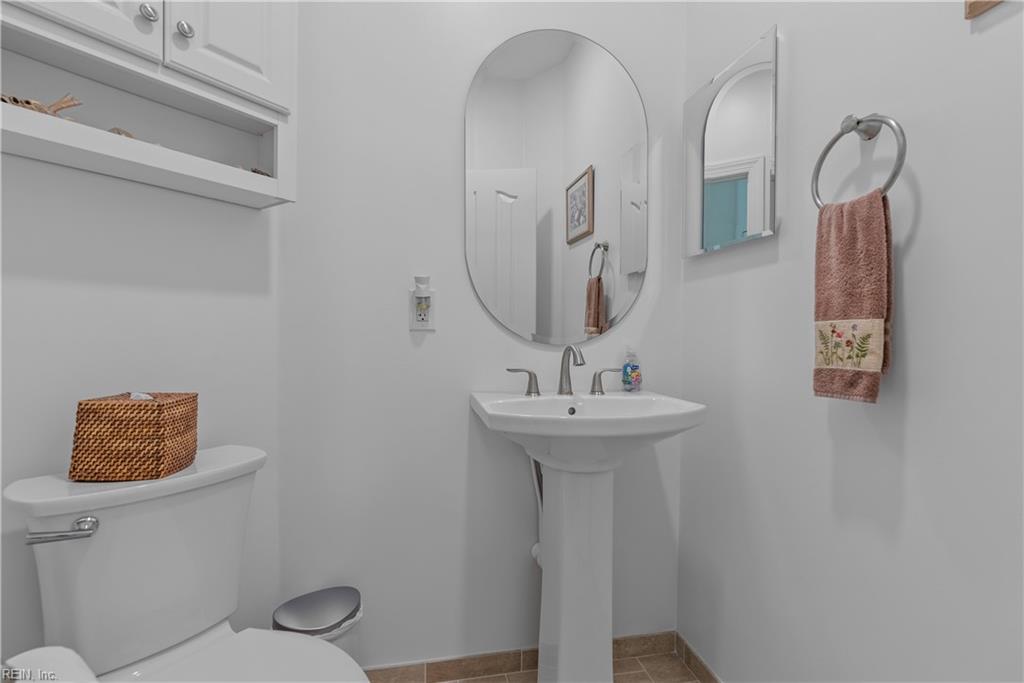 725 Cheshire Forest DR