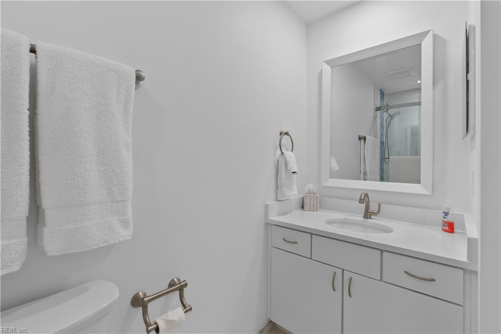 725 Cheshire Forest DR