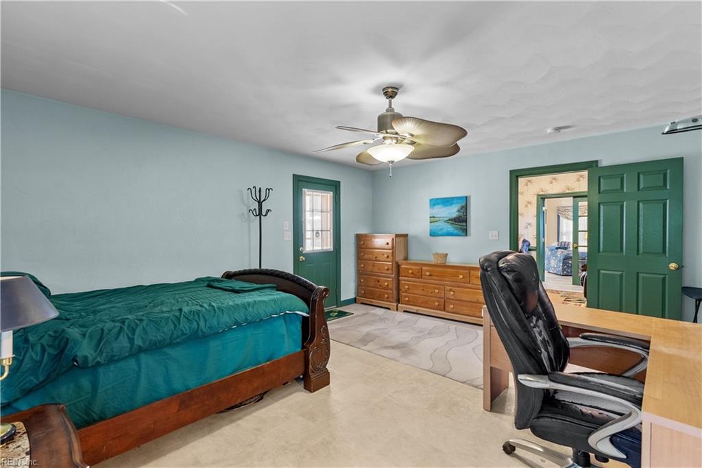 725 Cheshire Forest DR