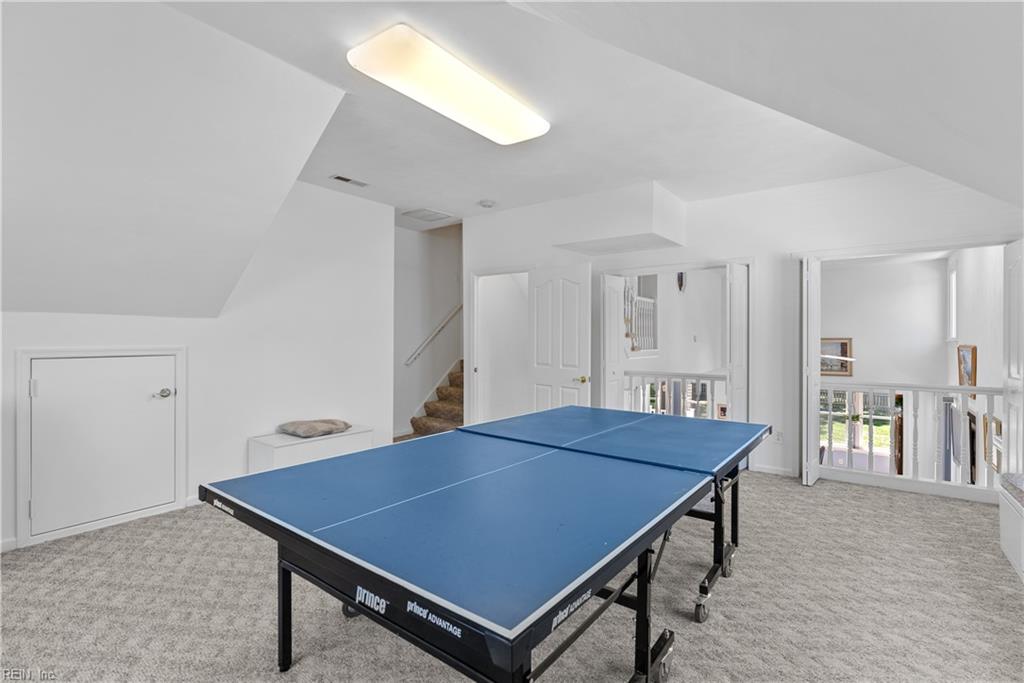 725 Cheshire Forest DR