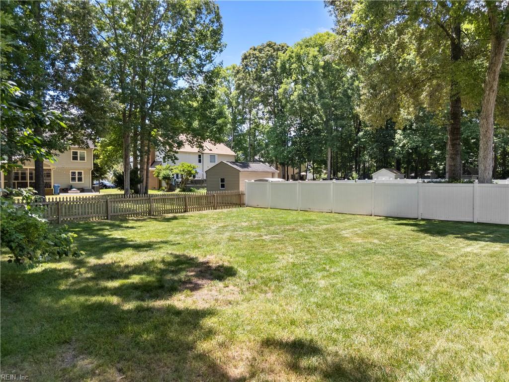 725 Cheshire Forest DR