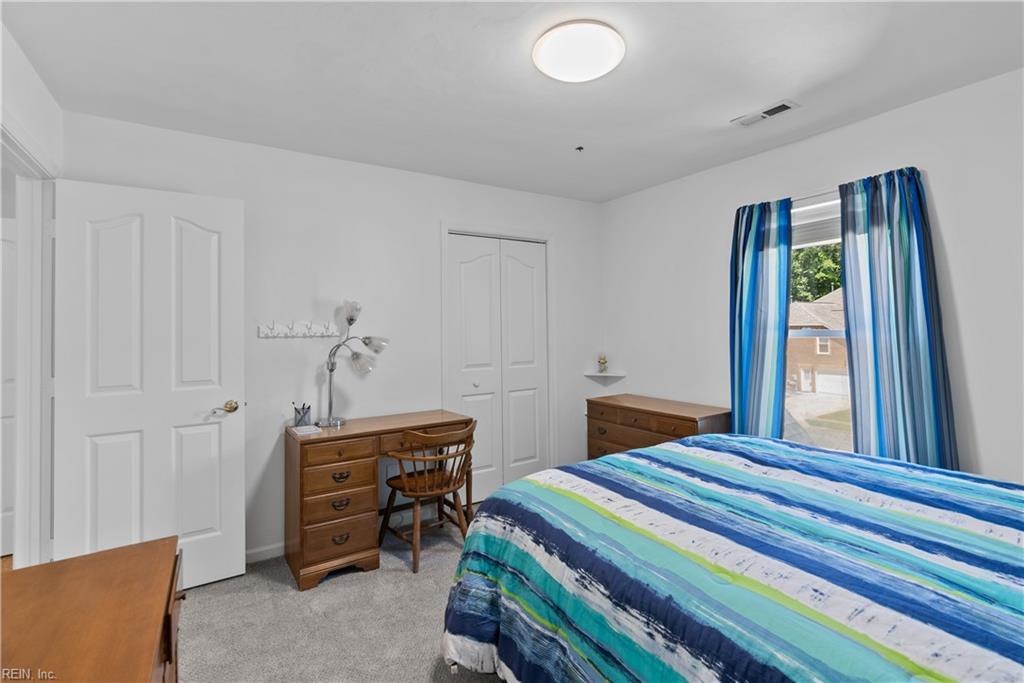 725 Cheshire Forest DR