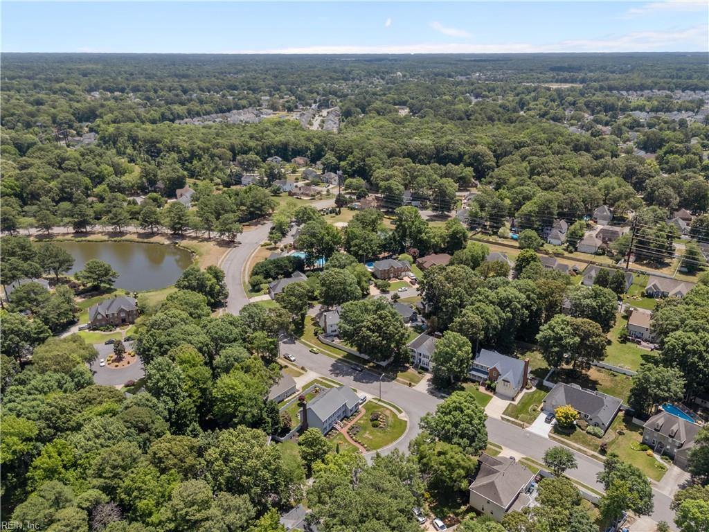 725 Cheshire Forest DR