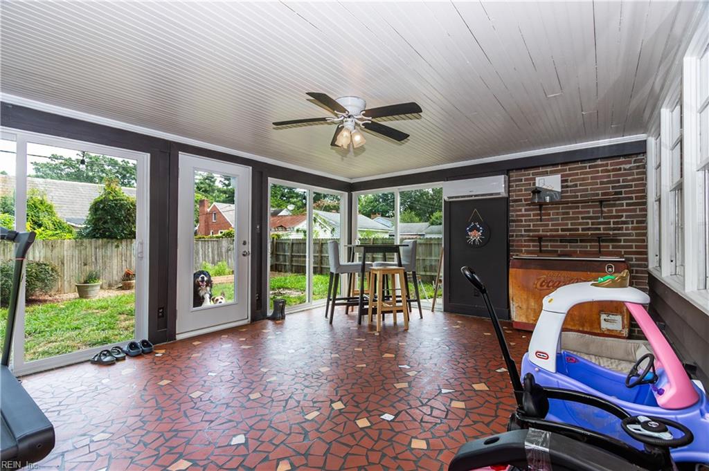 914 Pennsylvania AVE