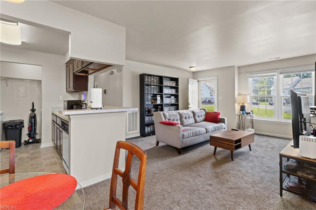 5267 Lake Victoria ARCH