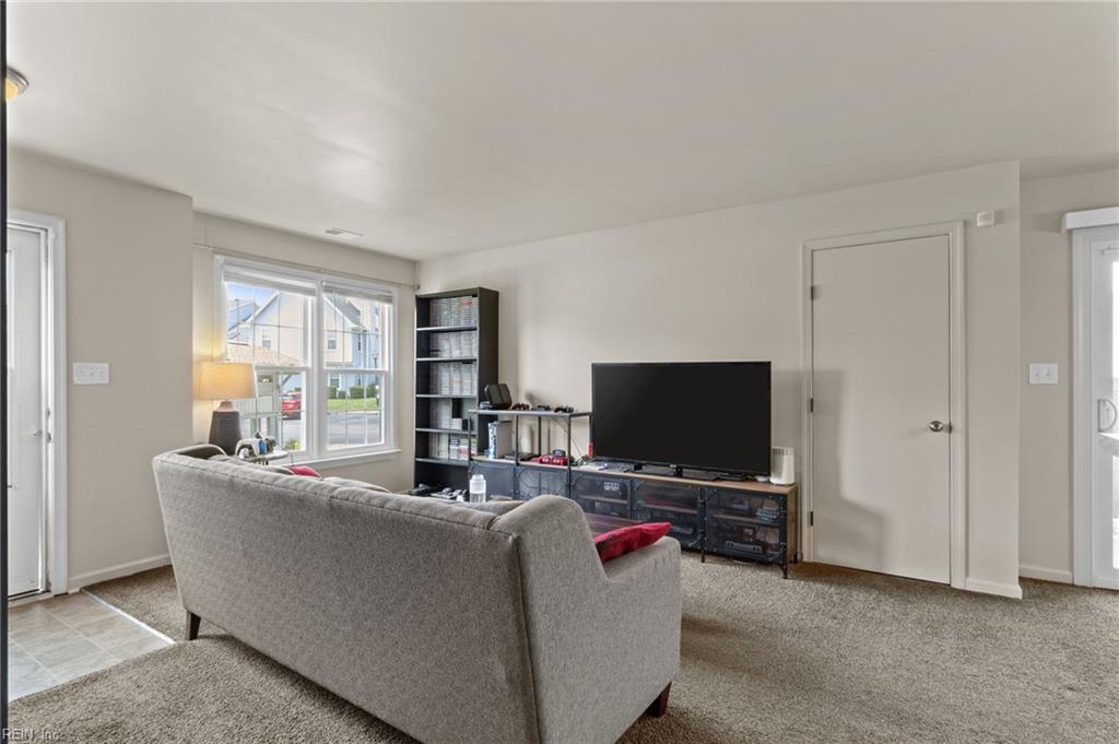 5267 Lake Victoria ARCH