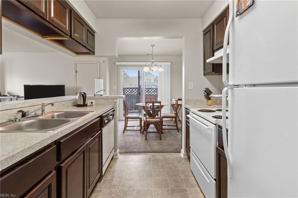 5267 Lake Victoria ARCH