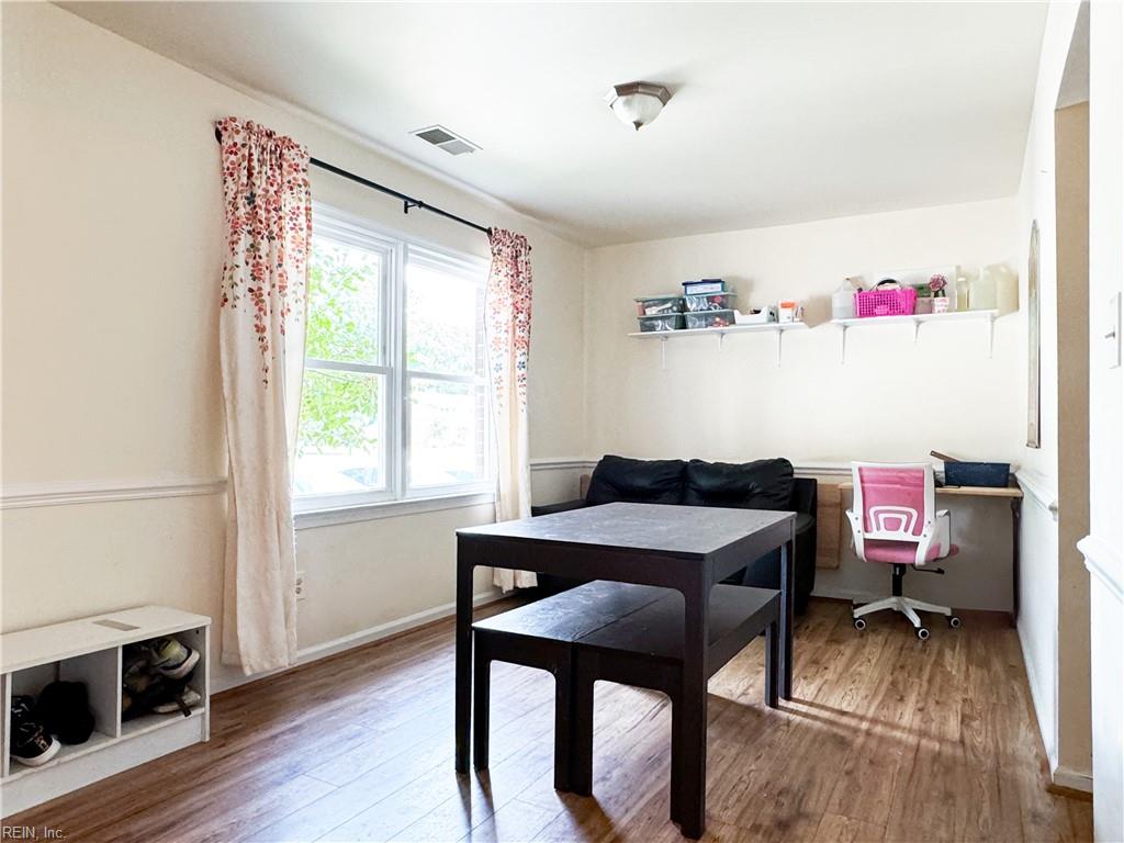 107 Charles Parish DR