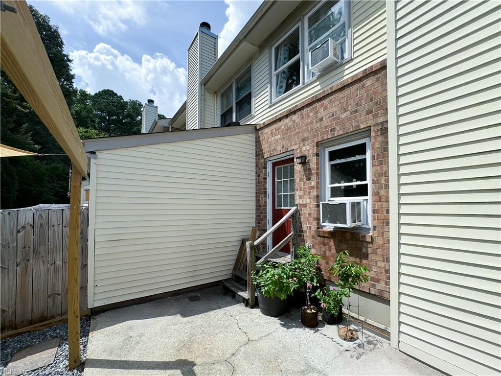 107 Charles Parish DR