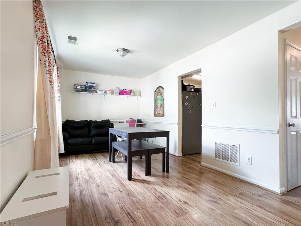 107 Charles Parish DR