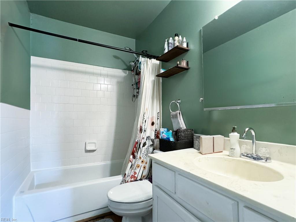 107 Charles Parish DR