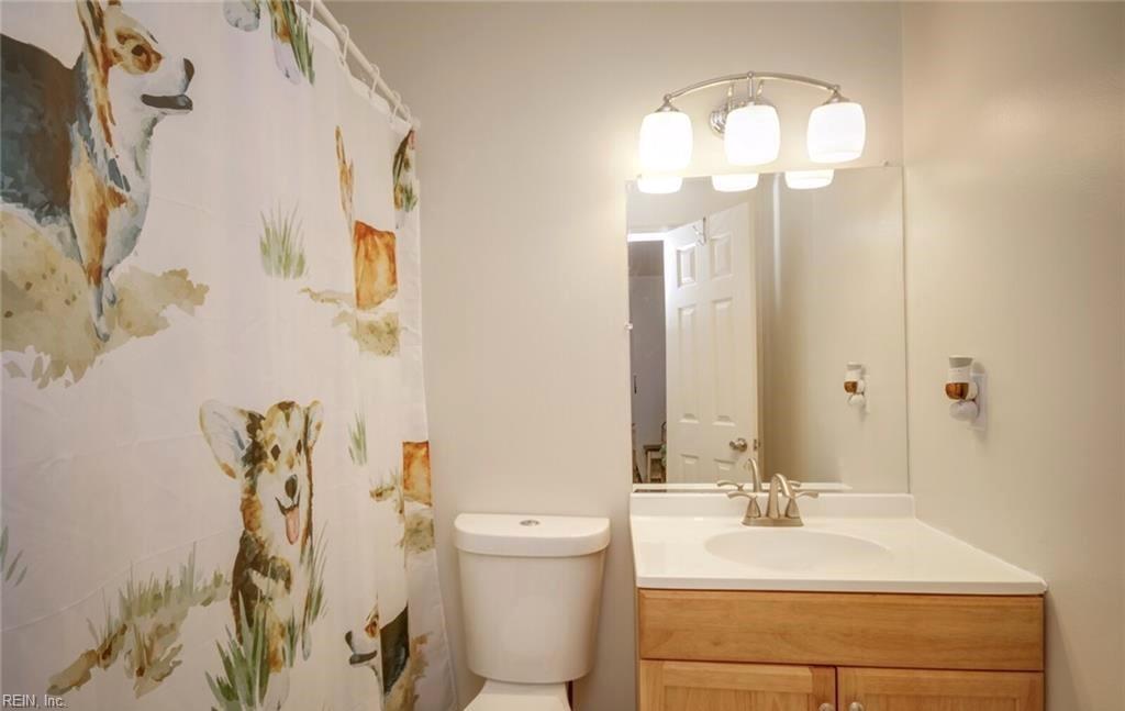 1423 E Tanners Creek DR