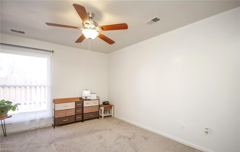 1423 E Tanners Creek DR