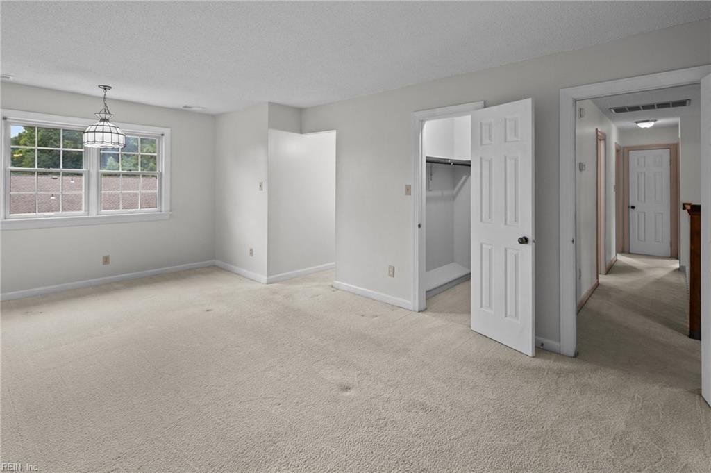 5168 Stratford Chase DR