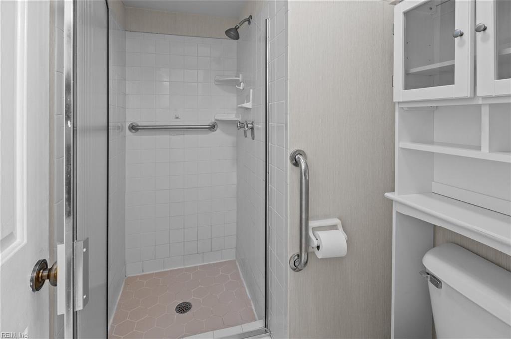 5168 Stratford Chase DR