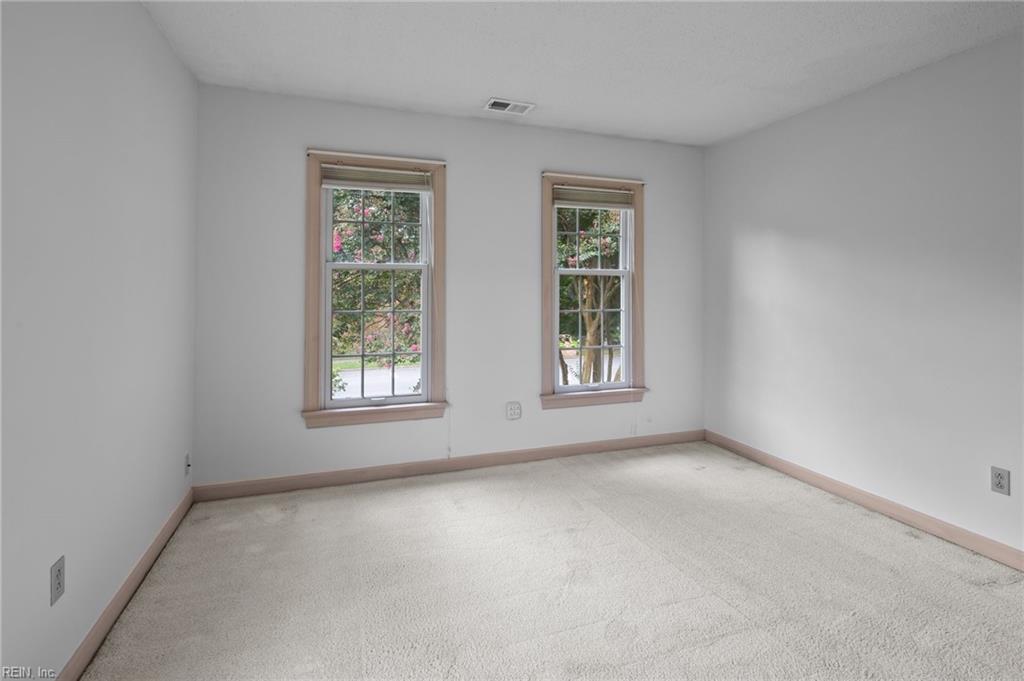 5168 Stratford Chase DR