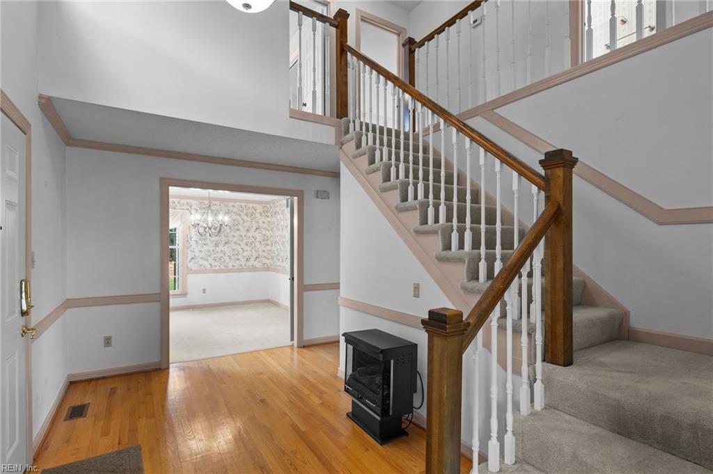 5168 Stratford Chase DR