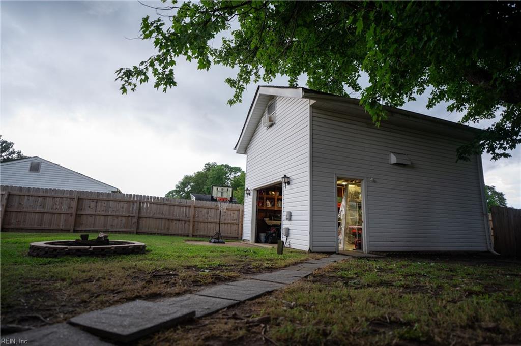 2824 Willowwood Dr DR