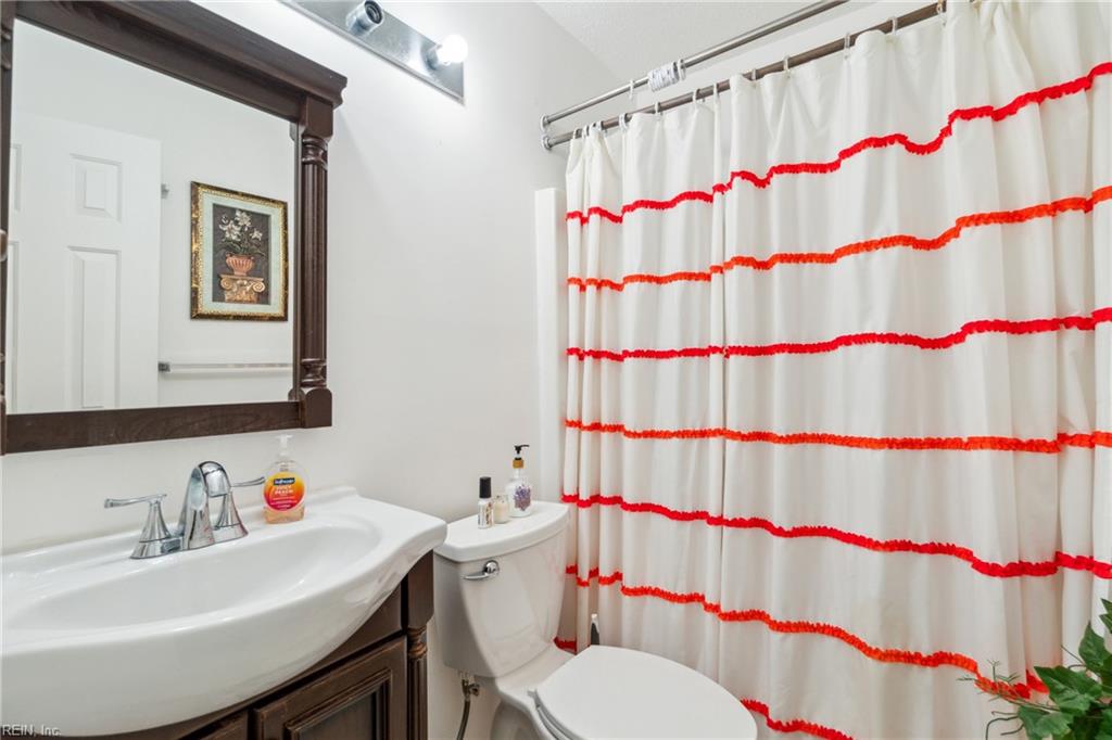 923 Sugar Tree Ct CT