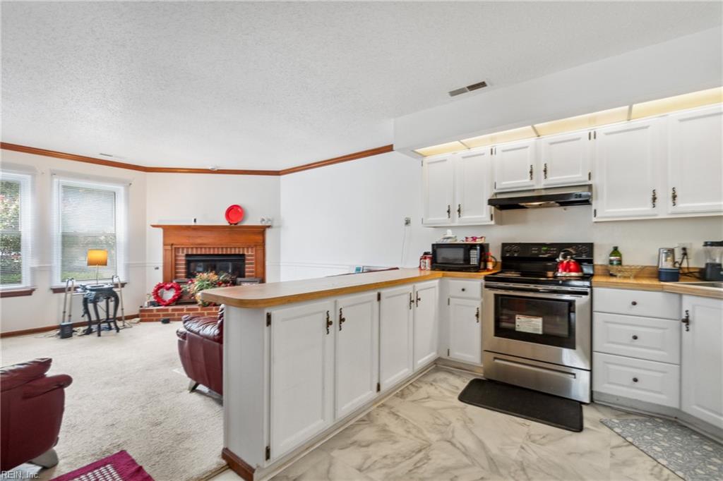 923 Sugar Tree Ct CT