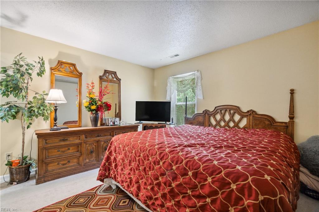 923 Sugar Tree Ct CT