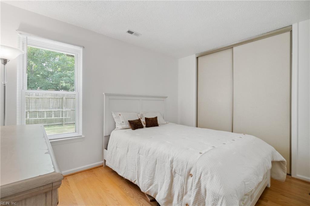 923 Sugar Tree Ct CT