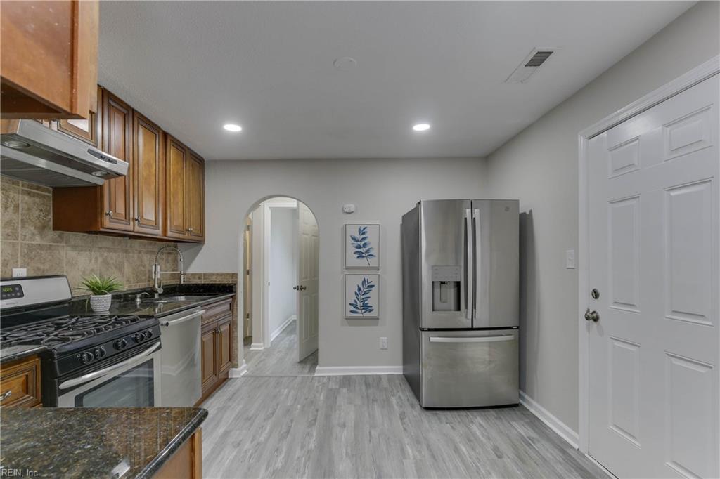 221 Choate Street ST