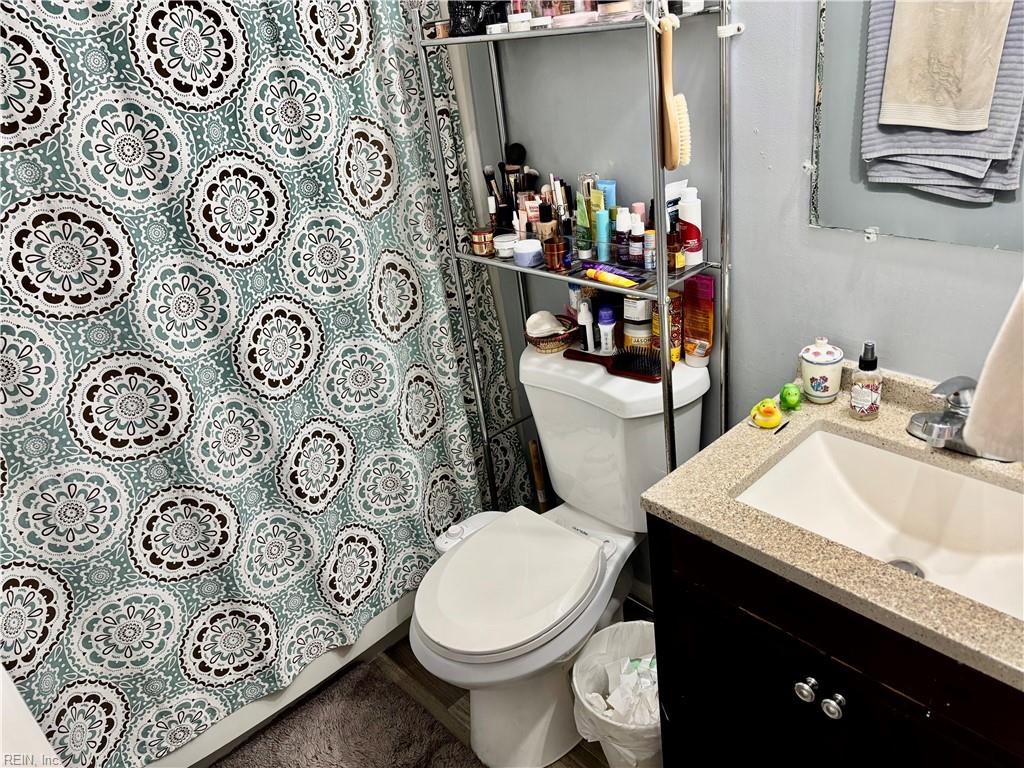 1005 Autumn Woods LN