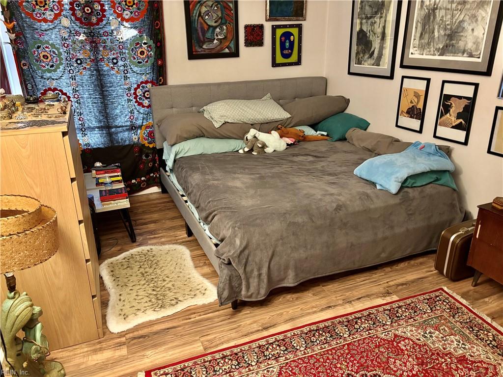 1005 Autumn Woods LN