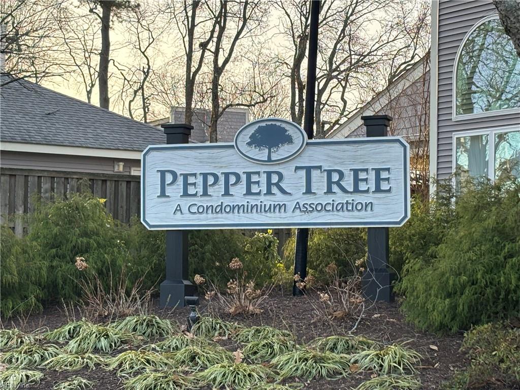 1005 Autumn Woods LN