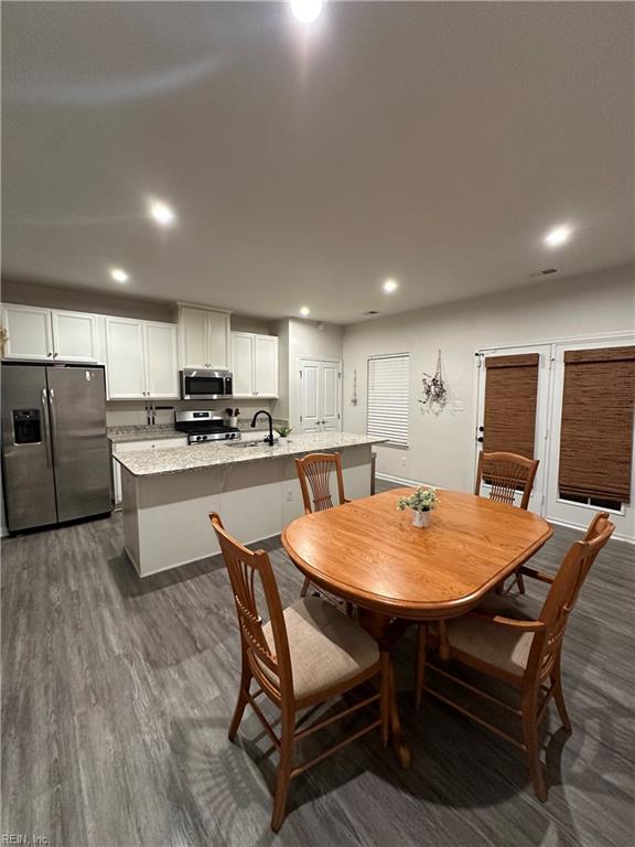 7615 Tealight WAY Way