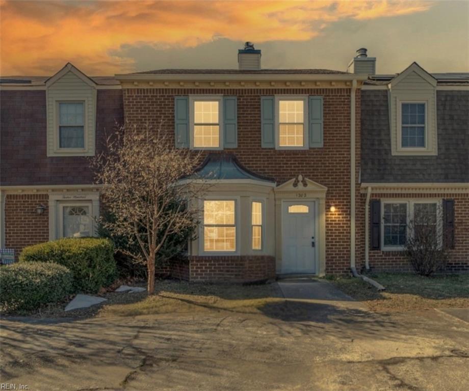 1202 Mill Lake Quarter