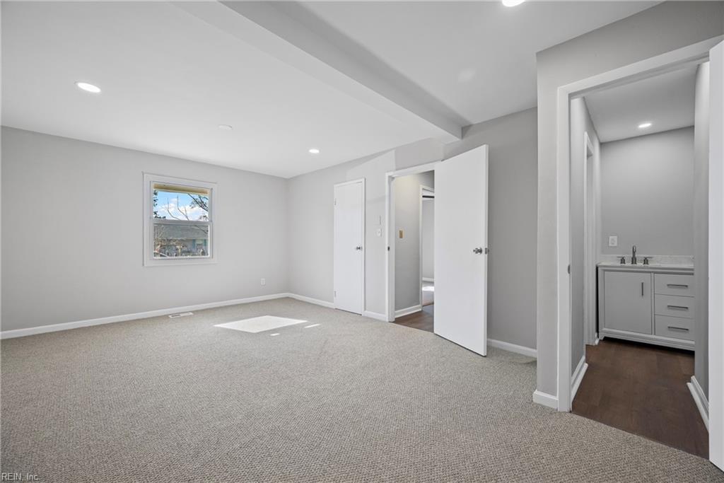 412 Winchester DR