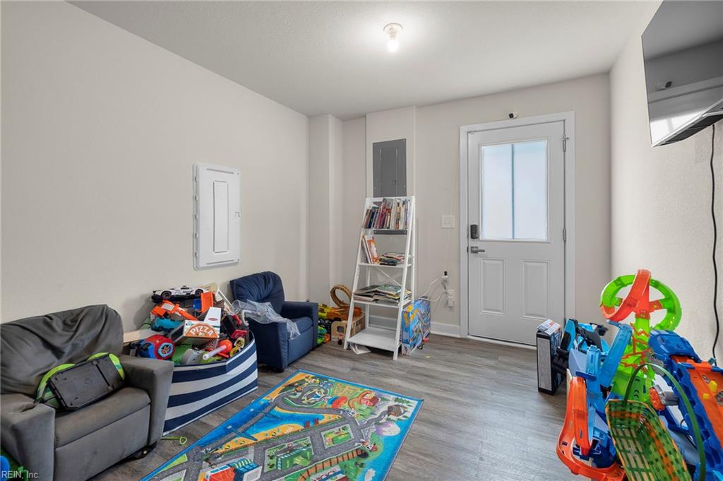 2688 Azalea Garden RD B
