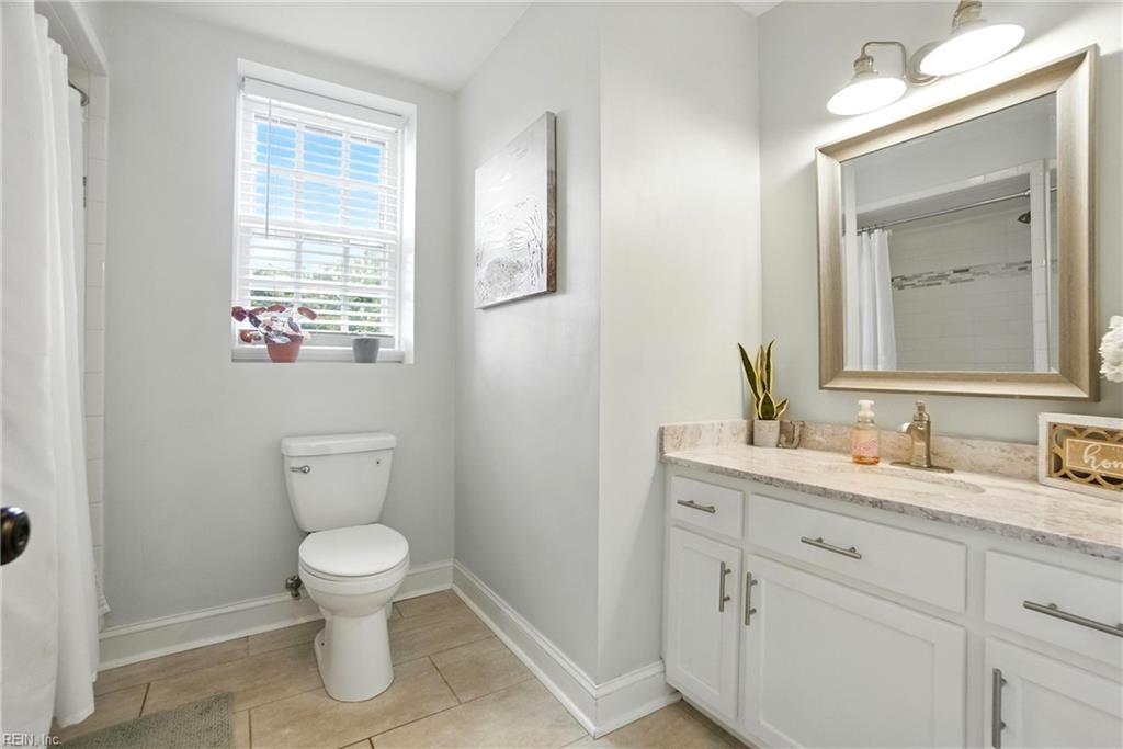 3304 Michelle CT