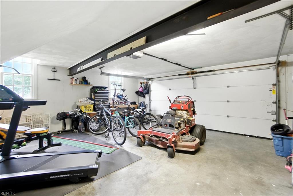 3304 Michelle CT