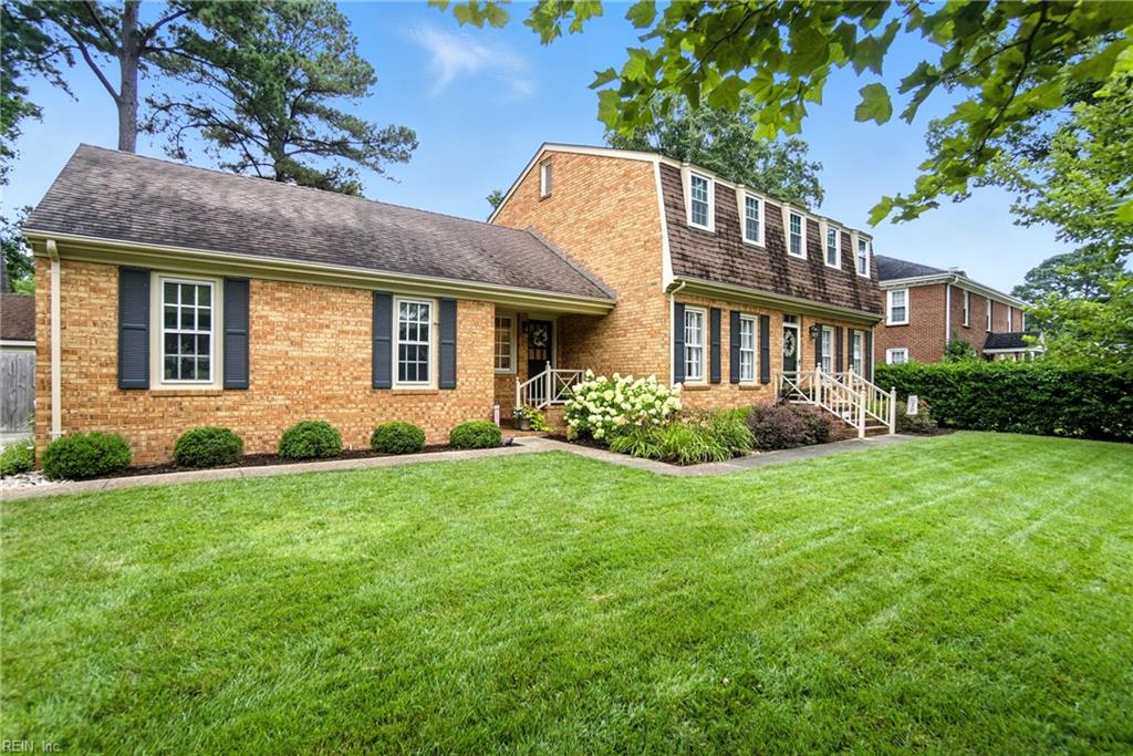 3304 Michelle CT