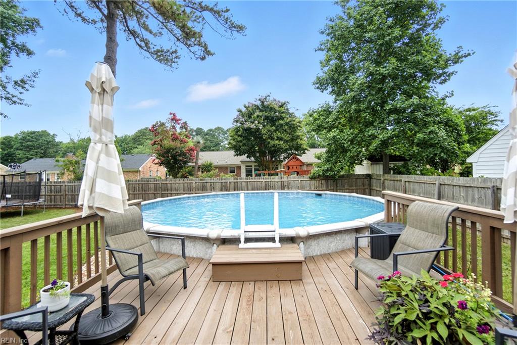 3304 Michelle CT