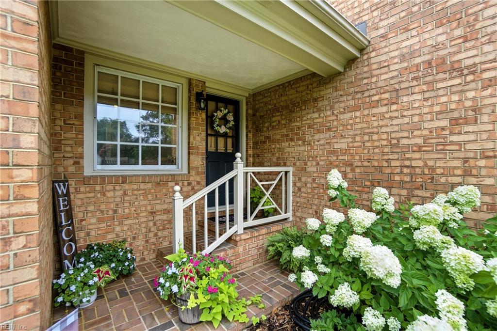 3304 Michelle CT