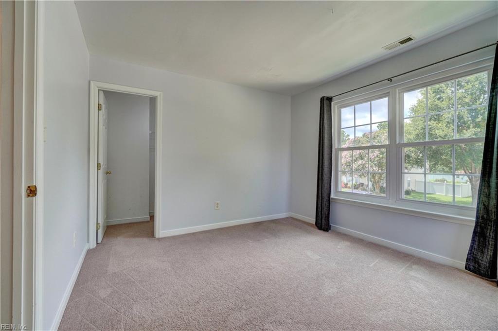 129 Rochdale LN