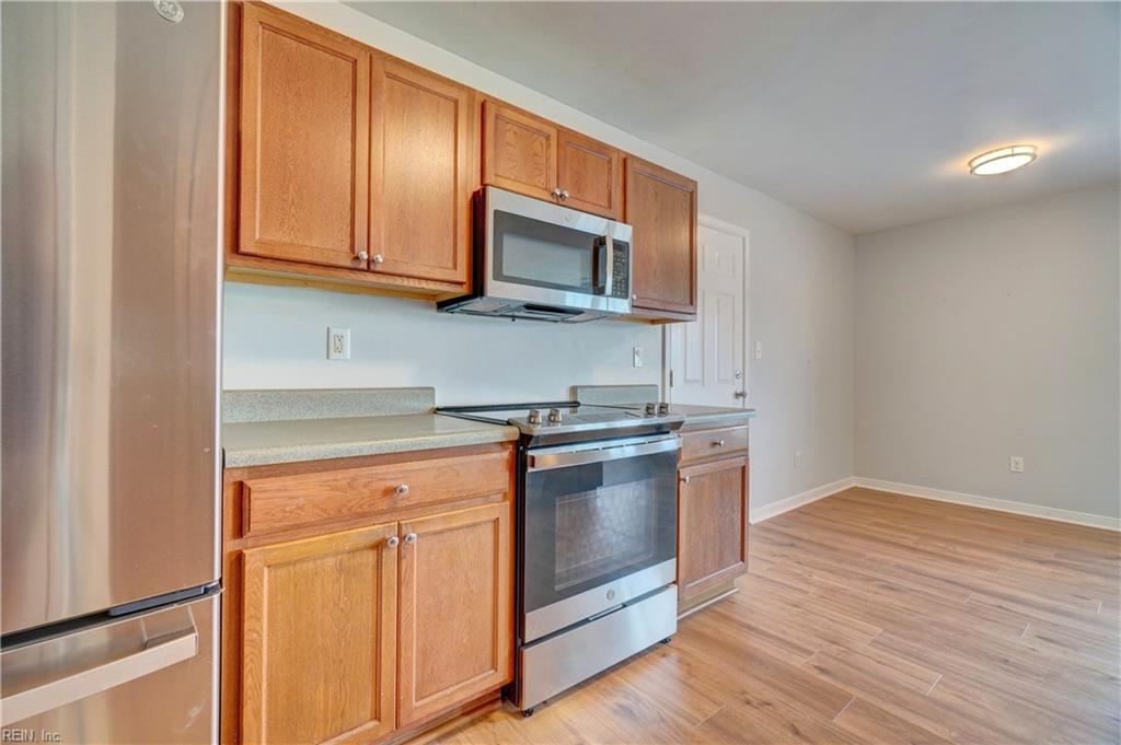 129 Rochdale LN