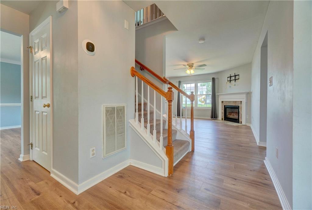 129 Rochdale LN