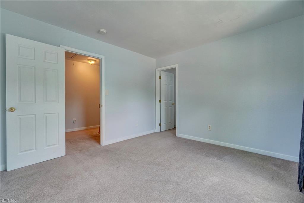 129 Rochdale LN
