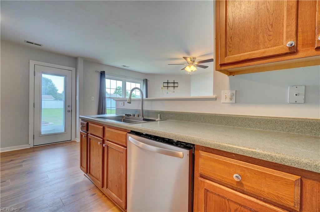 129 Rochdale LN