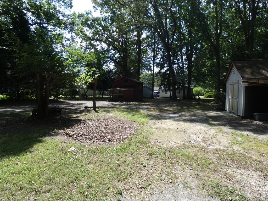 32 Robinson DR