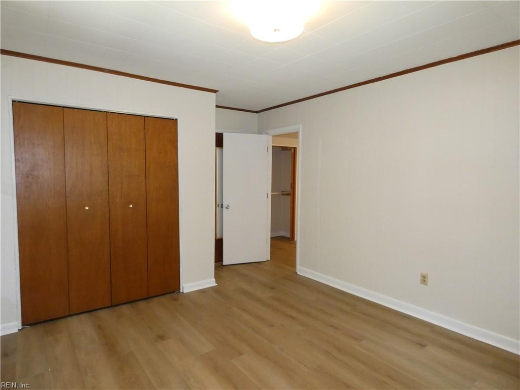 32 Robinson DR