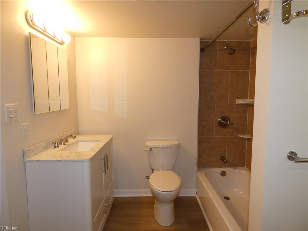 32 Robinson DR