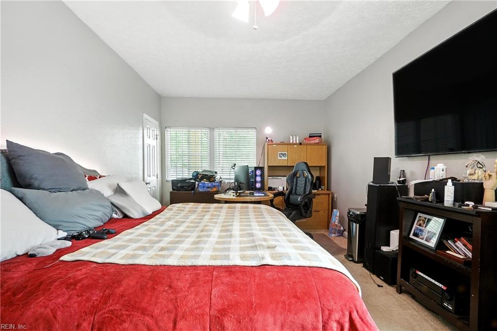 1312 W 37th ST